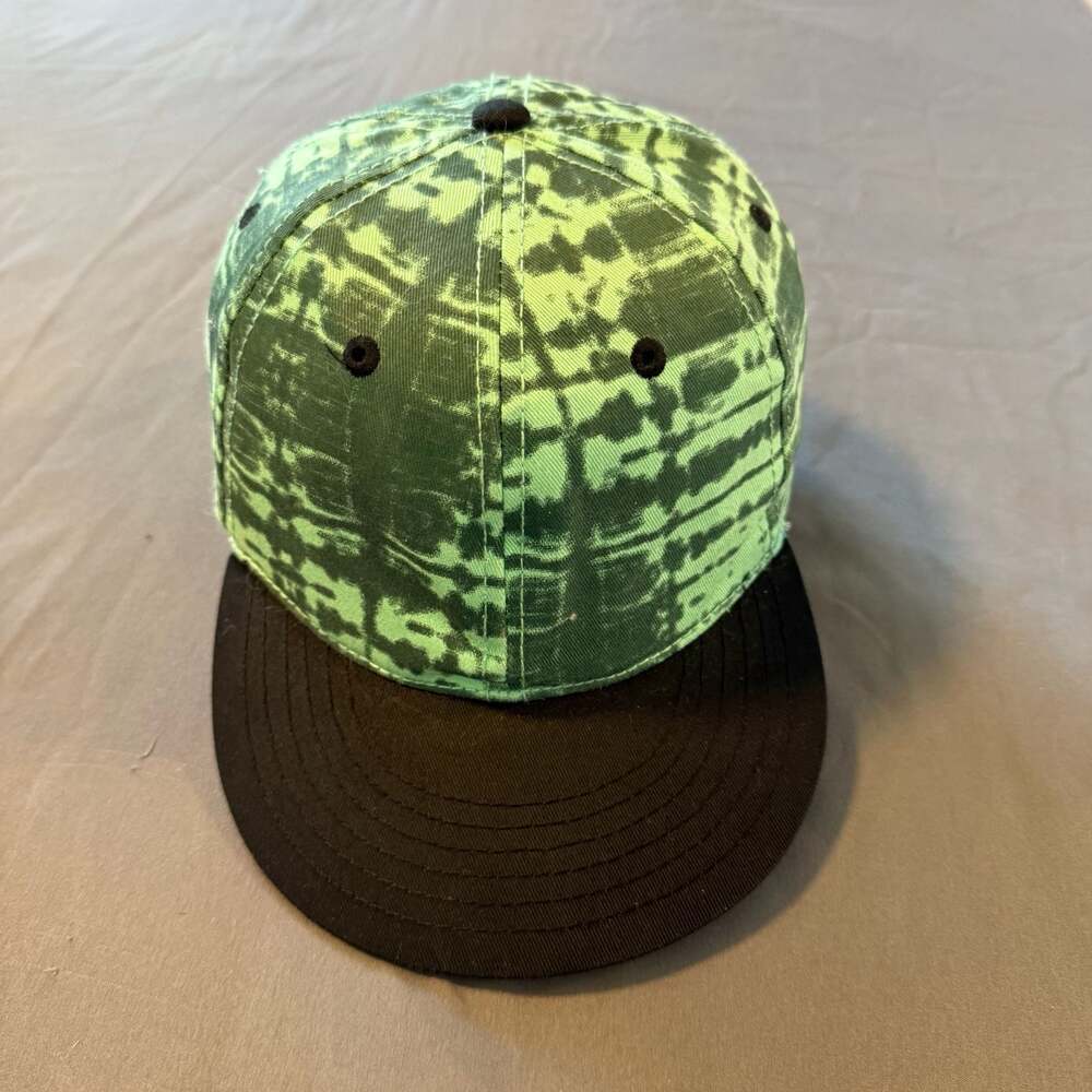Target V Green Black Abstract Snapback Hat Flat Bill Cap Adjustable